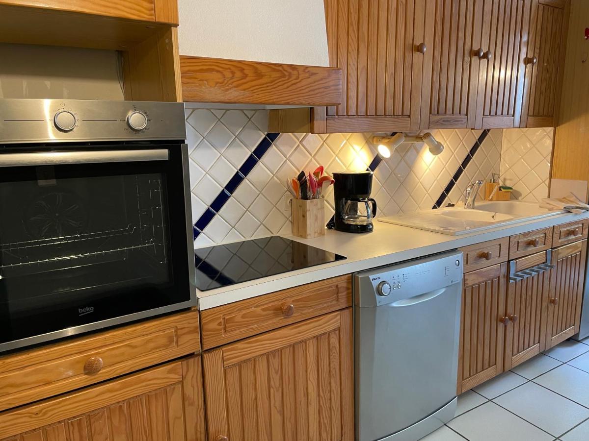 Appartamento T2 Plein Centre Au 1Er Etage Avec Parking Prive Millau Esterno foto