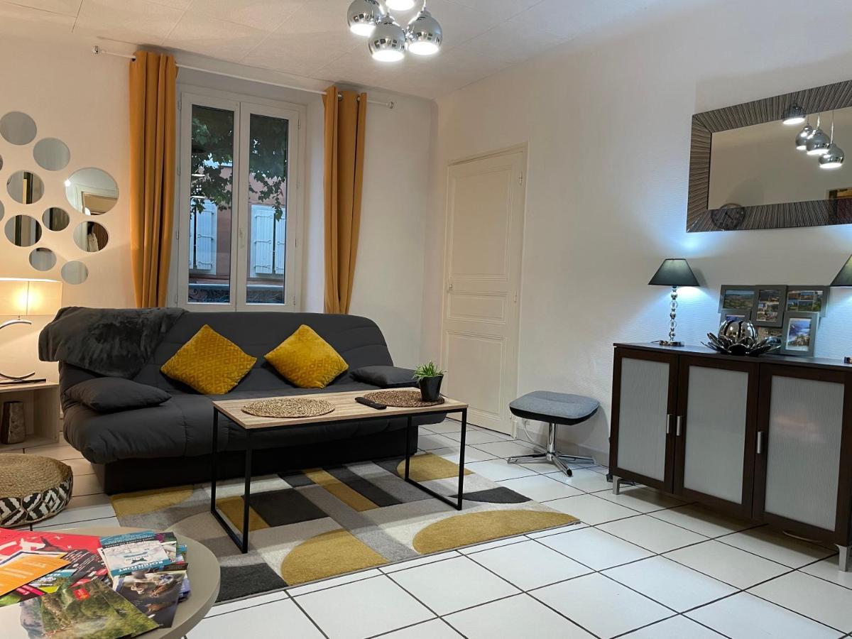 Appartamento T2 Plein Centre Au 1Er Etage Avec Parking Prive Millau Esterno foto