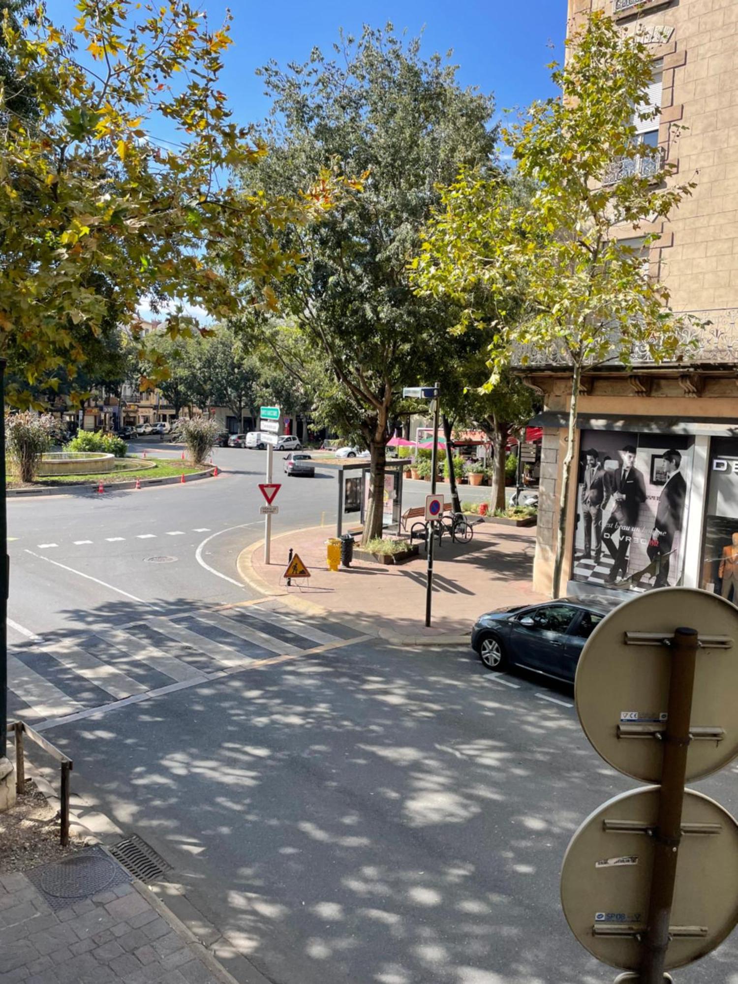 Appartamento T2 Plein Centre Au 1Er Etage Avec Parking Prive Millau Esterno foto